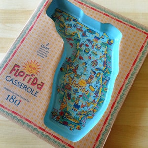 Florida Kasserolle mit leicht beschädigter Schachtel, 2 qt. Steingutofen zur Kasserolle, in Geschenkverpackung, Florida Map Backform