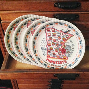 Minnesota Plates, 9" melamine Plates, Set of 4, Minnesota Map Hot Dish Plates with Paul Bunyan