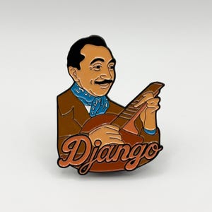 Django Reinhardt Guitare Jazz Manouche Pin's Émail Mou – Cadeau Guitariste et Collectionneur Jazz