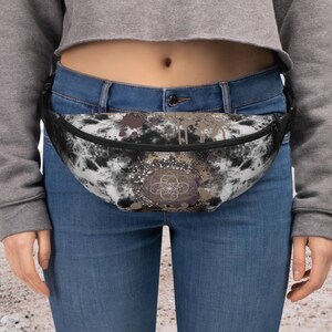 Mandala Splash Fanny Pack~Hippie Belt Bag~Bum Bag~Goa Psy Trance Crossbody Bag~Batik Travel bag~Festival Bag~Tie Dye Fannypack~Waist Bag