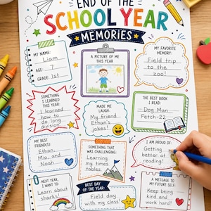Puede incluir: Una colorida hoja de trabajo imprimible "Recuerdos de fin de curso". La hoja de trabajo incluye espacios para el nombre, la edad, el grado, el recuerdo favorito de un niño y más. Se muestra una mano escribiendo en la hoja de trabajo con un lápiz azul.