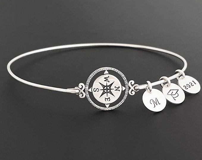 Personalized Graduation Bracelet 2024 for Daughter Best Friend Her College Graduation Gift for Daughter Sister Best Friend College Grad Gift