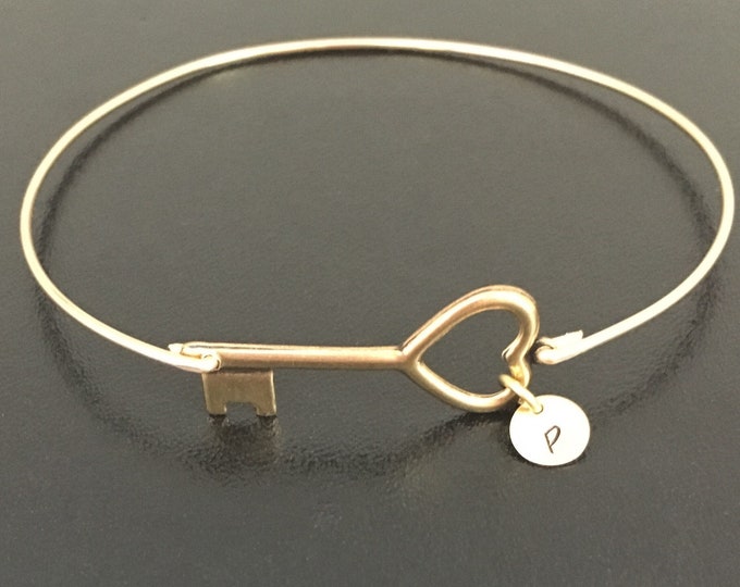 Personalized Heart Key Initial Bangle Bracelet Teenage Girl Valentines Day Gift for My Daughter Teenager Best Friend Bestie Her V Day Gift