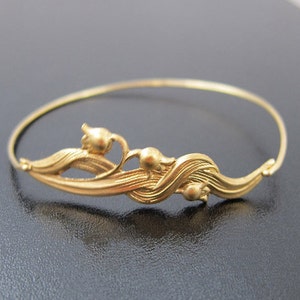 Lily Bracelet Lily of the Valley Jewelry Lily Jewelry Flower Bangle Lily Flower Bracelet Women Floral Bridesmaid Jewelry Lily Flower Jewelry