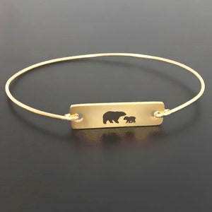 Mama Bear Bracelet Pregnancy Gift Mom To Be or New First Time Mom Mothers Day Gift Pregnant Wife Pregnant Daughter in Law Sister Best Friend