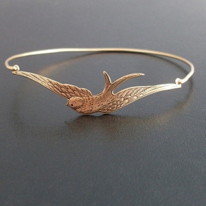 Flying Bird Bracelet Spring Bracelet Fashion Spring Bridesmaid Gift Nature Wedding Spring Wedding Jewelry Bird Watching Gift Ornithologist Antique Gold Tone