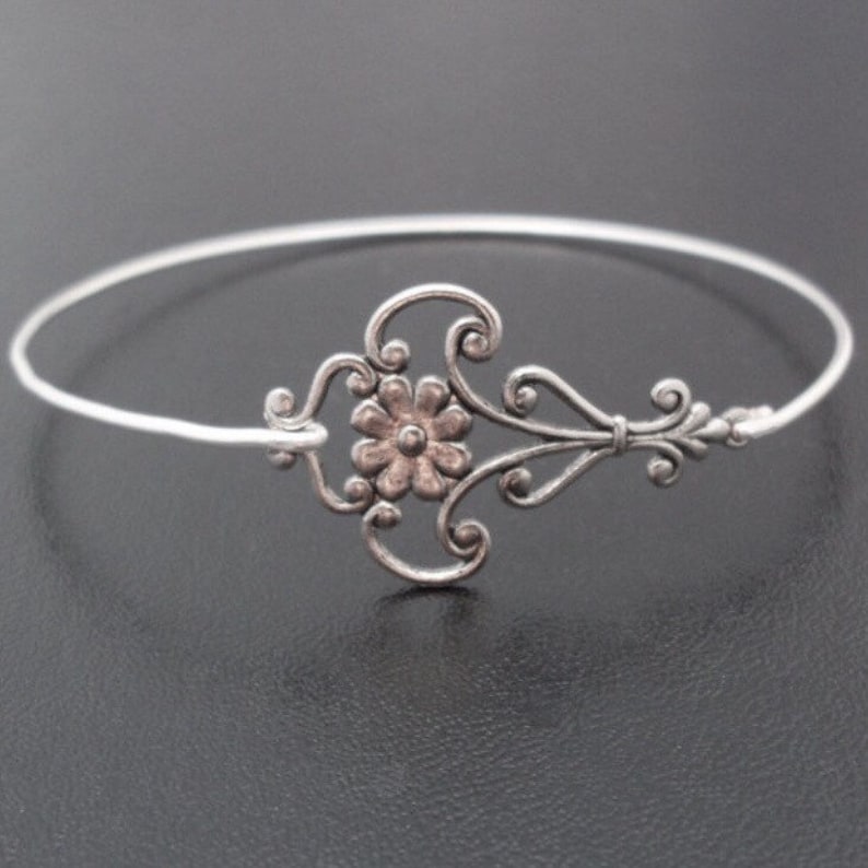 Silvertone Number 9 Aunt You Are Loved Circle Bracelet 8