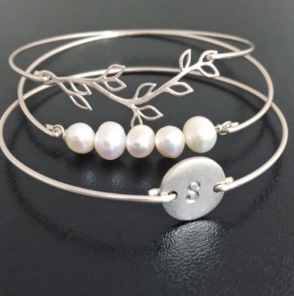 Lilac Bracelet With Ribbon Pearl Bracelet for the Bridesmaid White Bracelet  Wedding Decoration Pearl Bracelet With Lilac Ribbon Handmade 