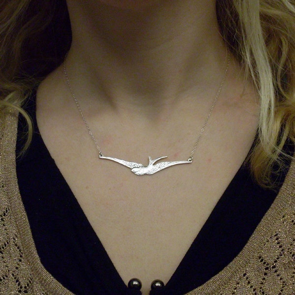 Sparrow Necklace Silver Tone Flying Bird Necklace Bird Pendant Necklace Bird Charm Necklace Nature Gift for Women Gift Bird Lover Necklace