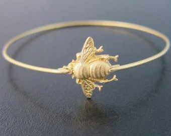 Bumble Bee Bracelet, Bumble Bee Jewelry, Bumble Bee Bangle Bracelet, Gold Bracelet Bangle, Spring Fashion, Bumblebee Jewlery, Spring Jewelry