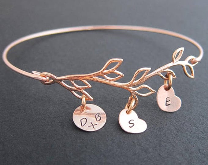Mom Christmas Gift Her Family Tree Jewelry Womens Personalized Rose Gold Bracelet Custom with Kids Initials Mom Bracelet Christmas Jewelry