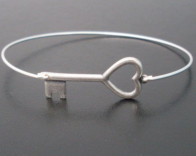 Key Bracelet for Women Key Bangle Heart Skeleton Key Bracelet Skeleton Key Jewelry Halloween Jewelry Her Halloween Gift Halloween Bracelet
