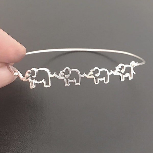 Mommy with 3 Baby Elephants Sterling Silver Mother's Bracelet Mom of 3 Gift Jewelry Mothers Day Gift for Mom of Three Kids 3 Girls Boys Kids