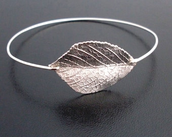 Leaf Bracelet, Leaf Bangle Bracelet, Bridal Nature Gift, Aspen Leaf Jewelry, Aspen Bracelet, Nature Jewelry for Women, Frosted Willow