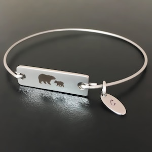 Mama Bear Bangle Cute Mothers Day Gift Mom Wife Sister from Newborn Baby Young Child Son Daughter Grandma Grandmother Grandson Granddaughter