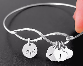 Personalized Bracelet Infinity Sentimental Bracelet Sentimental Jewelry Sentimental Gift Idea my Mom Grandma Aunt Sister Her Christmas Gift