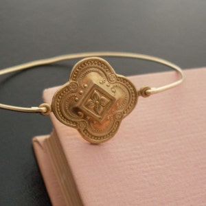 Clover Bracelet, Clover Jewelry, Thin Bracelet, Thin Bangle, Clover Bangle, Medieval Bracelet, Thin Gold Bracelet, Thin Gold Bangle, Kailana