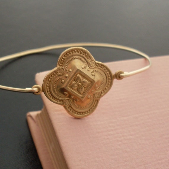 Mini Clover Bracelet Clover Jewelry Thin Bracelet Thin Bangle Clover Bangle Medieval Bracelet Thin Gold Tone Bracelet Thin Gold Tone Bangle