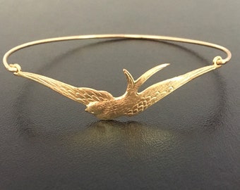 Flying Bird Bracelet Spring Bracelet Fashion Spring Bridesmaid Gift Nature Wedding Spring Wedding Jewelry Bird Watching Gift Ornithologist