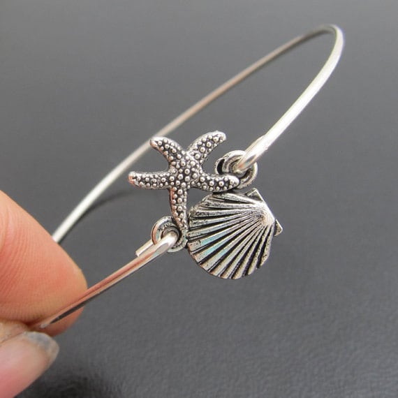 Beach Jewelry, Beach Bracelet, Starfish & Shell Jewelry, Ocean Jewelry, Shell Bangle Bracelet, Beach Jewlery, Shell Bracelet, Ocean Bracelet