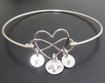 Sterling Silver Infinity Heart Bracelet Mom Bracelet with Kids Initials Family Bracelet Heart Infinity Wife Christmas Gift Mothers Jewelry