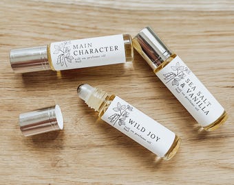 Perfume Oil Roll On // Choose Your Scent // Rollerball // Perfume Oil // Body Oil // Scented Roll On Perfume Oil / Personalized Roll On Gift