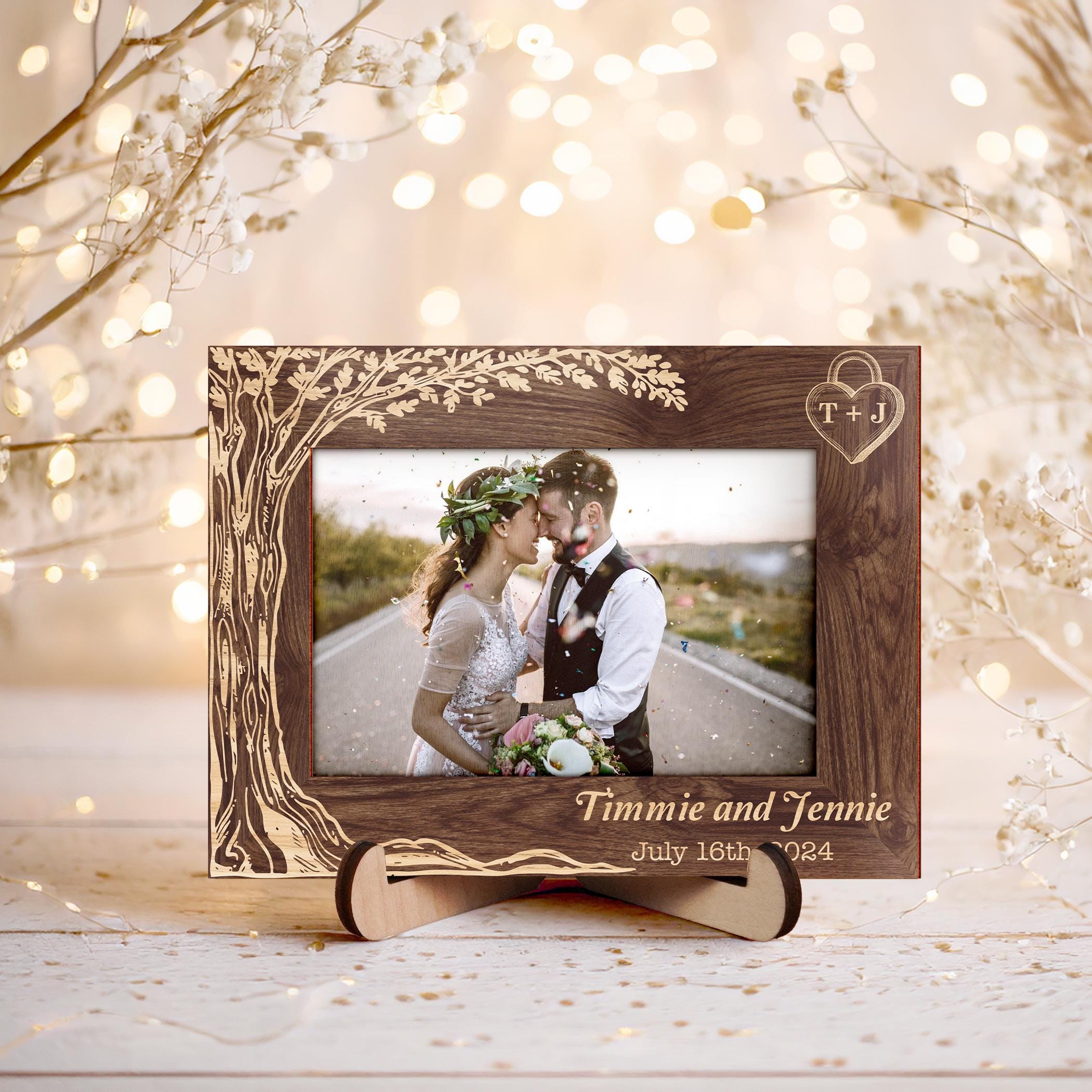 Cadeau de mariage personnalisé, plaque de cadre photo de fiançailles, cadre photo de mariage avec date, cadeau pour couple, cadeau de jeunes mariés, cadeau pour mari et femme