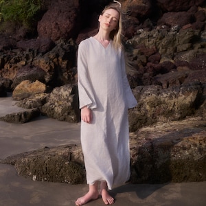 Long Linen Kaftan For Women, Maxi Dress With Pockets, Linen Abaya With Long Sleeves, Plus Size Dress, Elegant Linen Clothing
