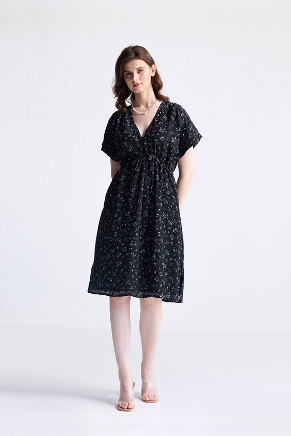 Gathered Knee-length Dress in Dark Blue Florals Ditzy wildflowers / M