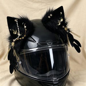 attache faux fur to motorcycle helmet Fluffy Motorcycle Helmets