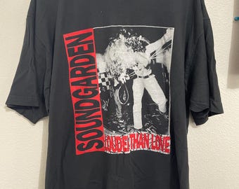 VINTAGE Soundgarden Superunknown XL Concert Tour Tshirt 1994 VINTAGE Soundgarden Superunknown XL Concert Tour Tshirt 1994