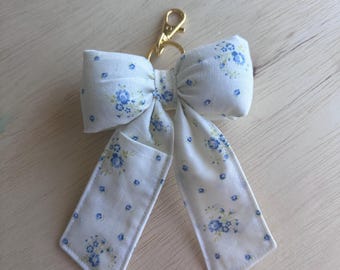 Bow Keychain Chapstick Holder