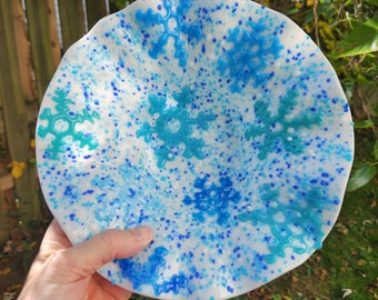 Fused Glass / Snowflake Bowl / Bowl with Snowflakes