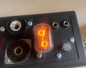 IN-12B 4個とINS-1ニキシー管をテスト済み。ニキシー管時計キット用
