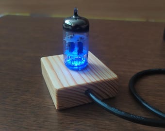 Vacuum tube nightlight with ECC81 tube