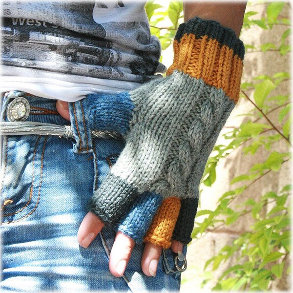 Fingerless gloves wool gray blue ochre