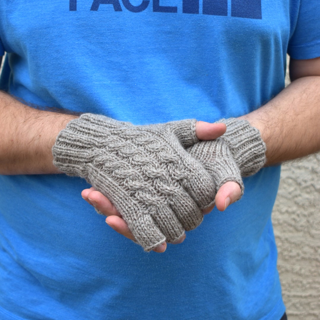 Men's Fingerless Gloves Handknit Merino Wool Natural Beige Urban Style