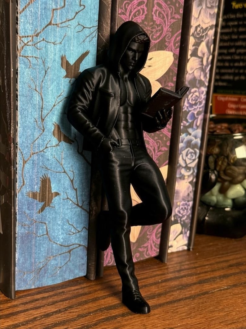 Lettore incappucciato sexy da scaffale / Decorazione dark romance / Accessorio per scaffale stampato in 3D black