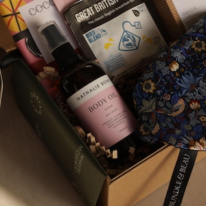 Pacote de cuidados para novas mamães, caixa de presente para gravidez, presente de licença-maternidade, presente para futuras mamães, cesta para novos pais