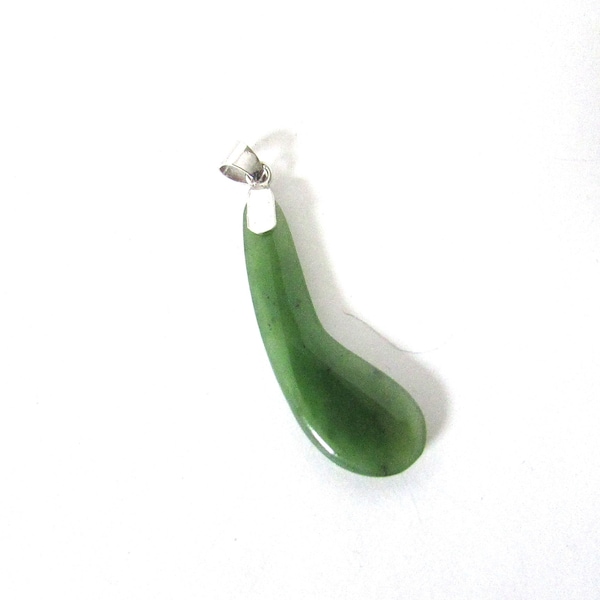 Jadeite Carved Lucky Bean Sterling Amulet Green Quartz Charm Pendant Vintage