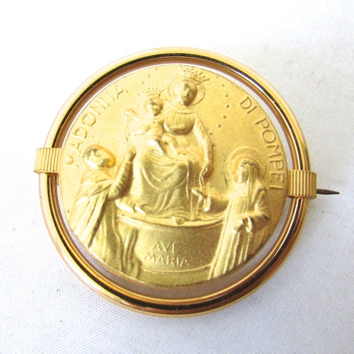 Grande broche Médaille Marie Immaculée couleur or catholique religieux grande Madonna De Pompei