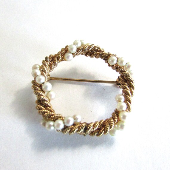 Cultured Pearl Circle Pin Brooch Vintage Gold Fil… - image 1