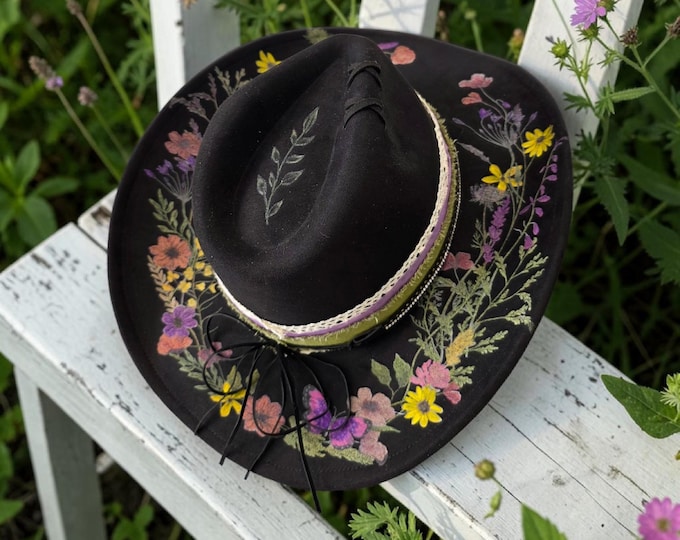 Burned - Vegan Suede - Rancher - Cowboy hat - pretty Black color