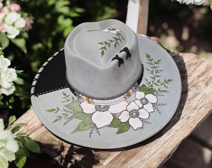 Hand Burned - Heart Crown- silvery grey colored- cowgirl hat