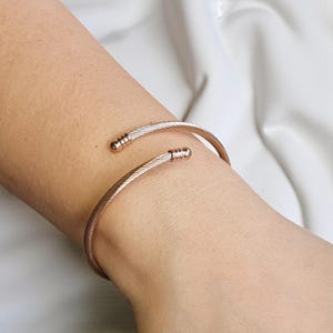 Minimalist Gold Bangle Bracelet - Chic Twisted Cable Cuff