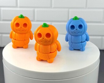 Pumpkin Fidget Toy – Mini Articulated Pumpkin – Flexy Desk Buddy – Sensory Stress Relief Toy – Adorable Pumpkin Gift for Kids & Adults