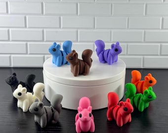 Squirrel Fidget Toy – Mini Articulated Squirrel – Flexy Desk Buddy – Sensory Stress Relief Toy – Adorable Squirrel Gift for Kids & Adults