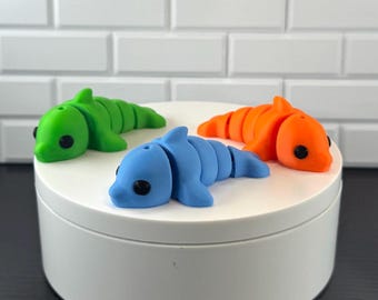 Dolphin Fidget Toy – Mini Articulating Dolphin Buddy – Cute Animal Desk Toy – Classroom Sensory Gift