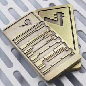 Gold Republik Credits // Star Wars Creditteile aus Metall // Sabacc Spieltoken Bild 1