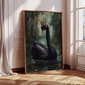 Cigno nero regale con corona da parete – Ritratto di animale della foresta oscura, stampa gotica di cigno coronato, decorazione naturale, stampa di uccello malinconico
